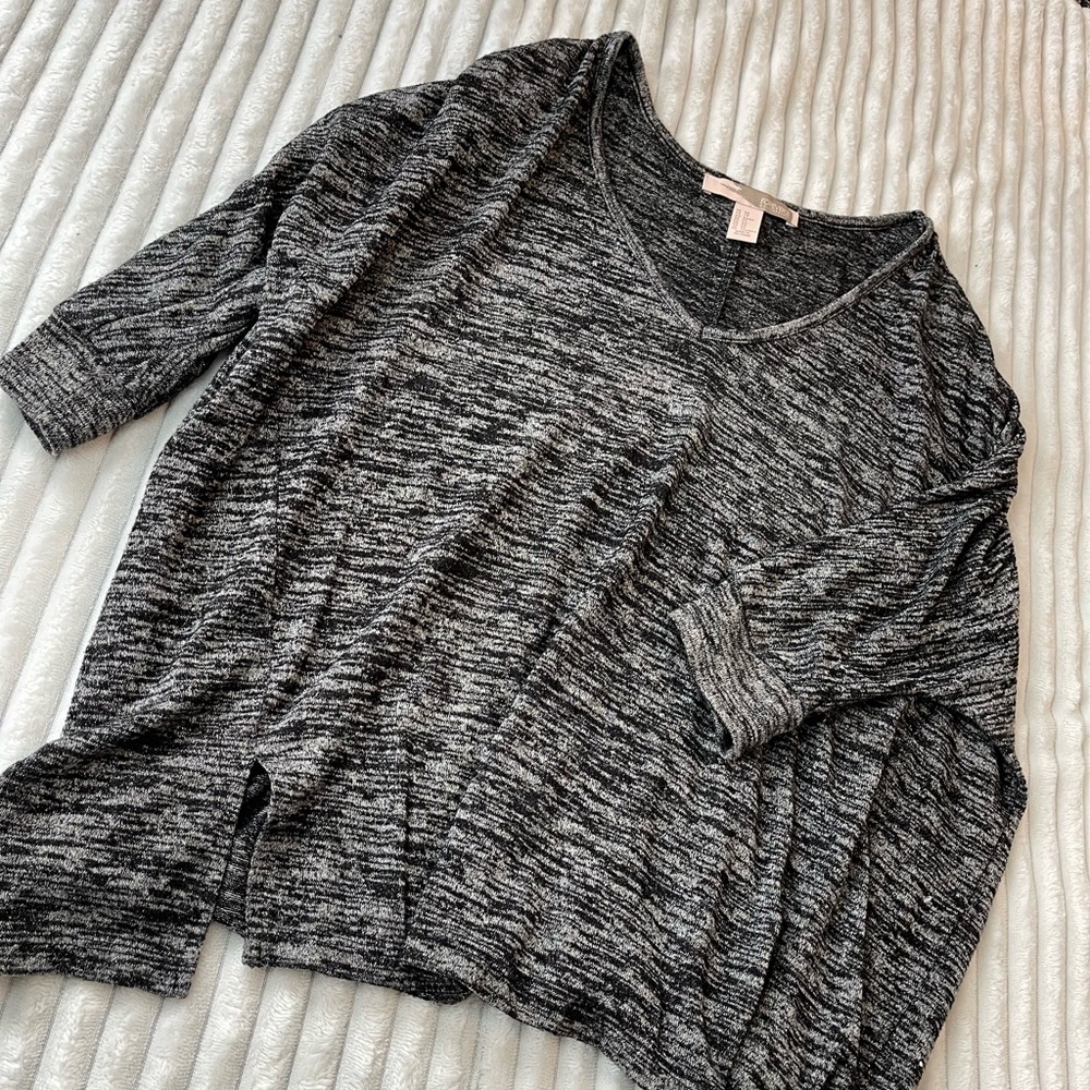Grey flowy top